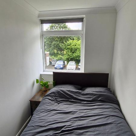 Bright Spacious Airy 2 Bed Flat Ealing Bagian luar foto