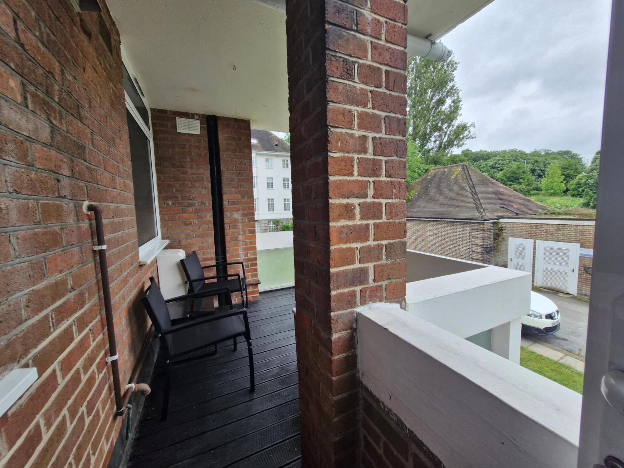 Bright Spacious Airy 2 Bed Flat Ealing Bagian luar foto
